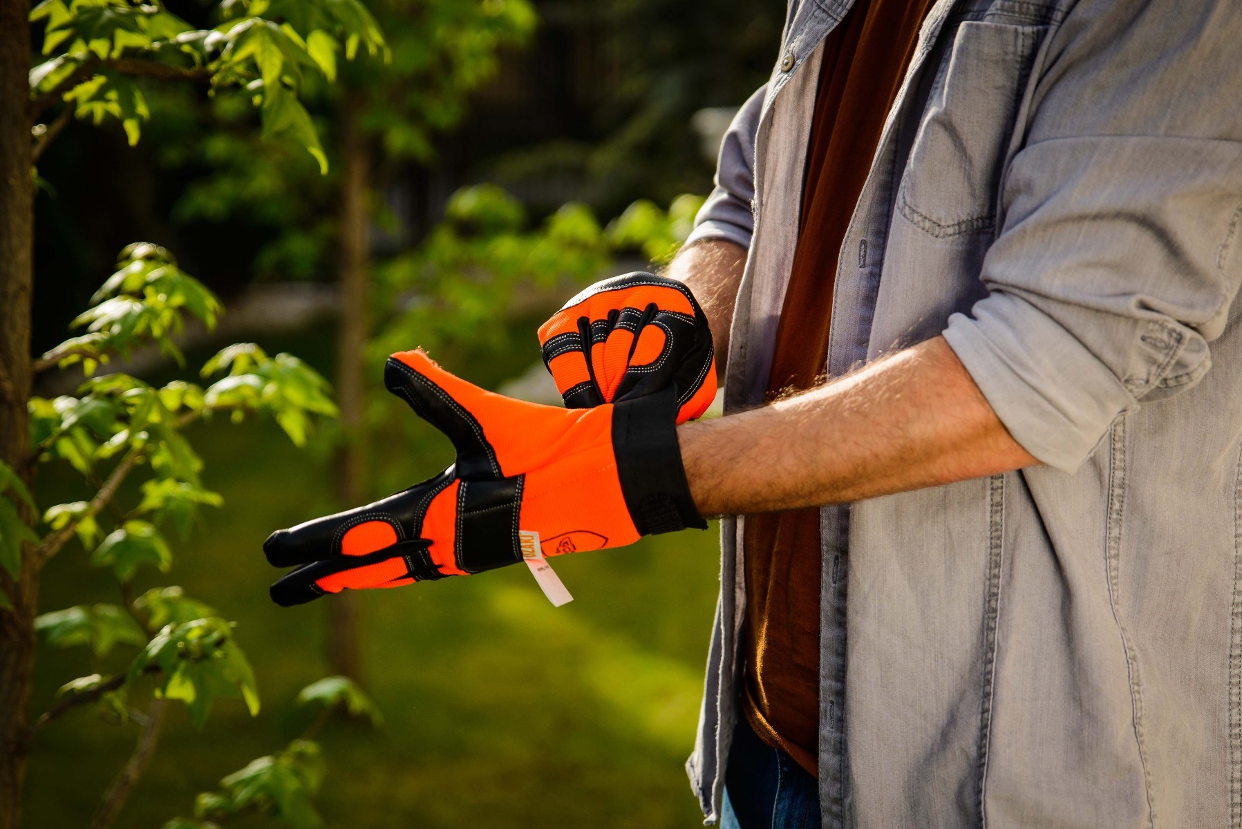 Echipament de protectie motocoasa